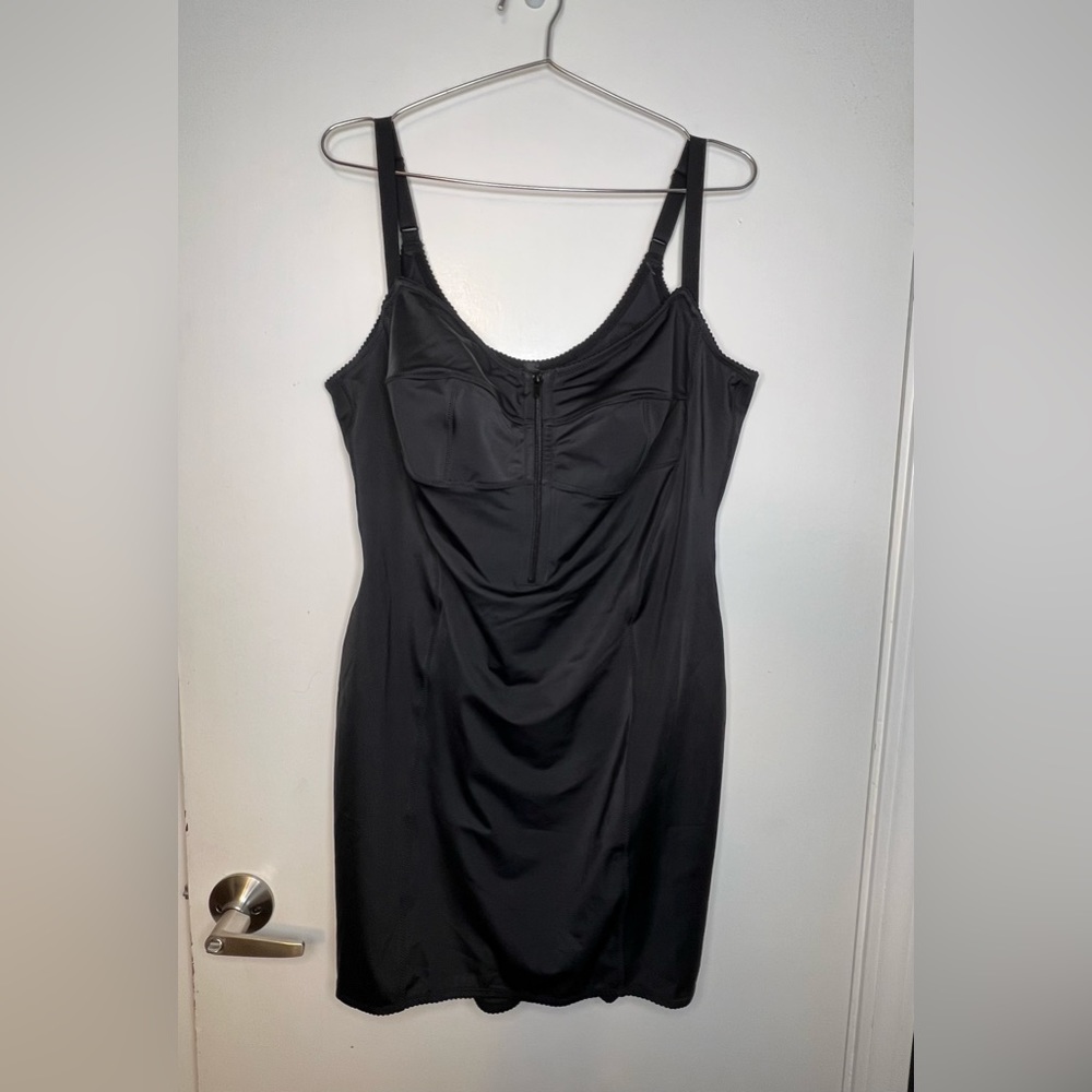 SKIMS Glam Slip Dress in Onyx - Picture 13 of 16